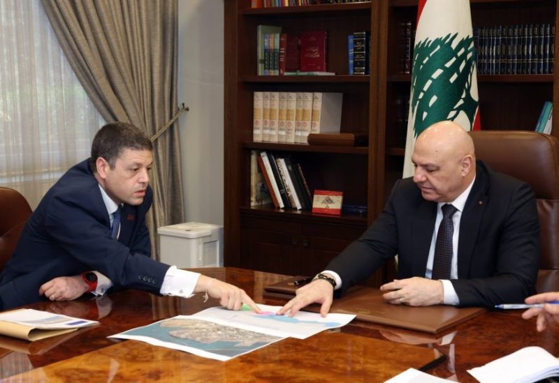 رئيس مجلس الإدارة المدير العام لمرفأ بيروت مروان النفي خلال لقائه رئيس الجمهورية جوزاف عون