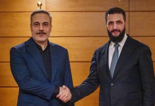وزير الخارجية التركي هاكان فيدان يلتقي الرئيس السوري أحمد الشرع في ولاية أنطاليا