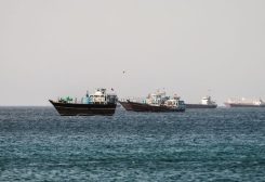 سفن في مضيق هرمز. رويترز
