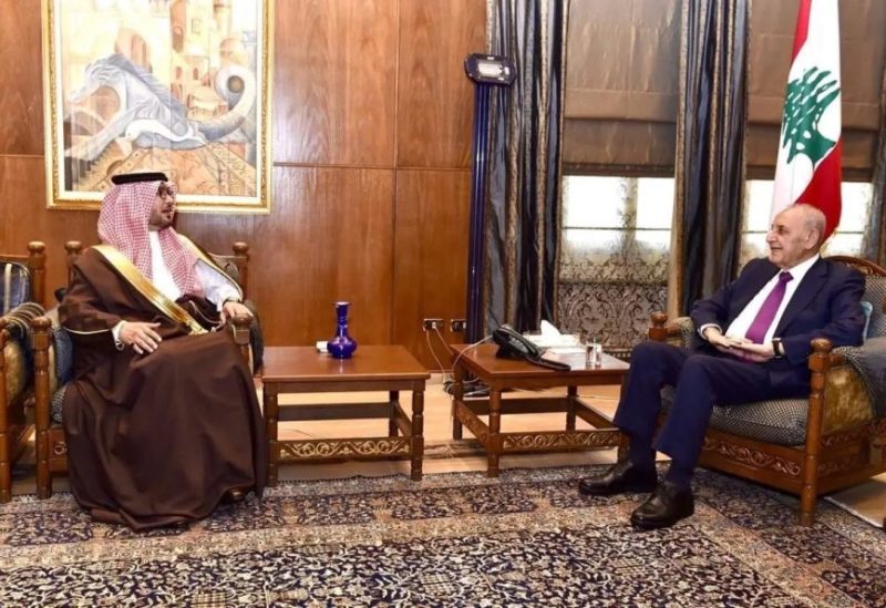 رئيس مجلس النواب نبيه بري وسفير المملكة العربية السعودية لدى لبنان وليد بخاري