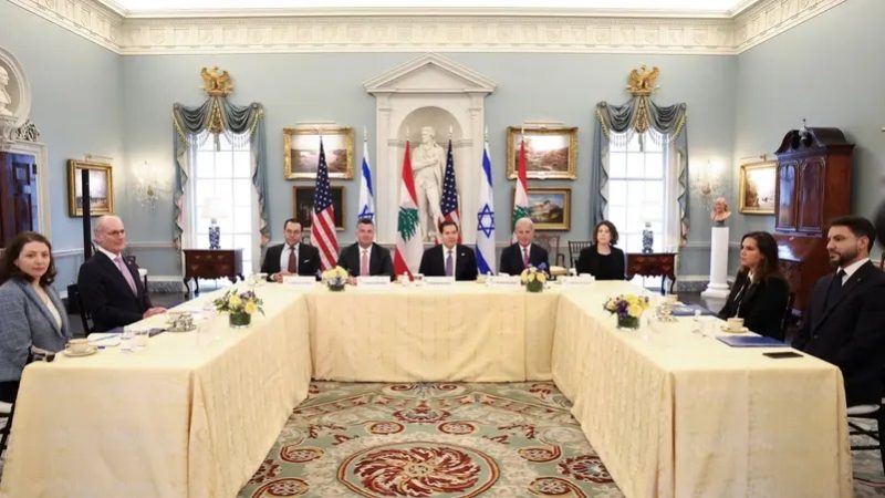 من جولة المفاوضات الأولى بين لبنان وإسرائيل في واشنطن في أبريل الماضي