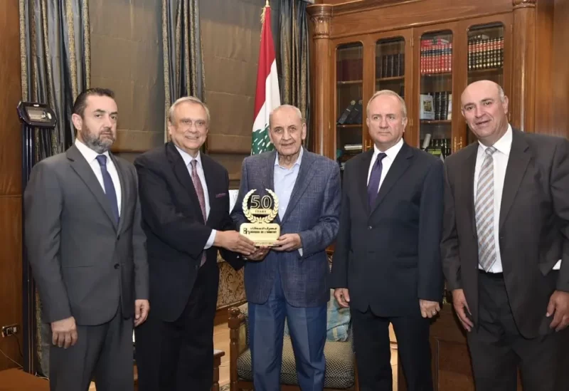 رئيس مجلس النواب نبيه بري في عين التينة مع رئيس مجلس الإدارة المدير العام لـمصرف الإسكان أنطوان حبيب، على رأس وفد من المصرف،