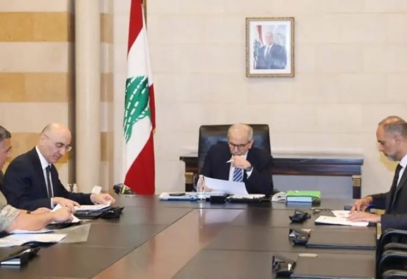 لبنان – سلام يبحث إعادة تشغيل مطار القليعات ويؤكد الجاهزية الأمنية والعملياتية لبنان – سلام يبحث إعادة تشغيل مطار القليعات ويؤكد الجاهزية الأمنية والعملياتية