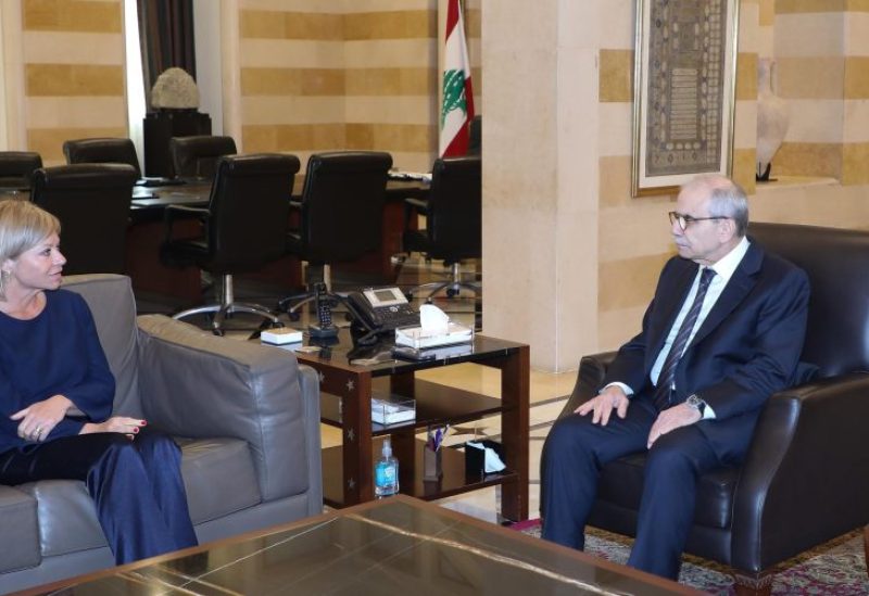لبنان – وعرض الرئيس سلام مع بلاسخارت آخر التطورات على صعيد بدء عملية المفاوضات