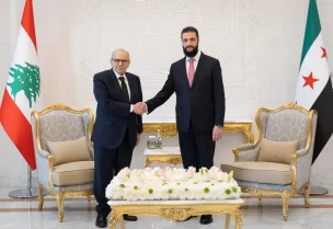 رئيس الحكومة نواف سلام مع الرئيس السوري أحمد الشرع من دمشق