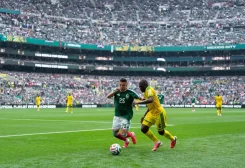أحذية اللاعبين الوردية في مباراة المسكيك وجنوب أفريقيا في كأس العالم