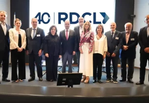 وزير الطاقة والمياه جو صدي في لقاء حواري خاص في المعهد العالي للأعمال (ESA Business School)، بدعوة من تجمع رجال وسيدات الأعمال اللبنانيين (RDCL)، وبحضور شخصيات اقتصادية وإدارية