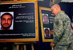 صورة لعلي موسى دقدوق بعد اعتقاله في 2007 من قبل القوات الأميركية