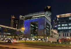 مركز دبي المالي العالمي يوم 11 مارس آذار 2026. تصوير: عبد الله عبد الهادي الرمحي - رويترز