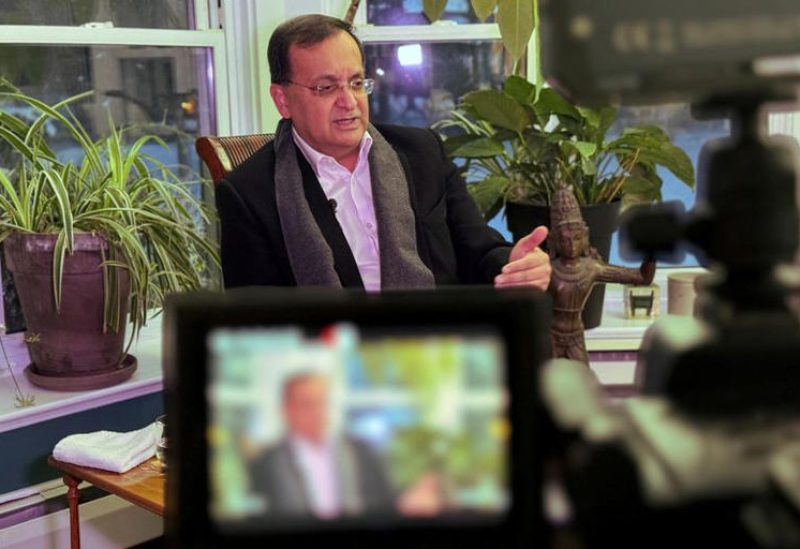 المفوض السامي الهندي في كندا دينيش باتنايك يتحدث خلال مقابلة أجريت معه في مقر إقامته في أوتاوا بأونتاريو يوم 24 يناير كانون الثاني 2026. تصوير: كياو سو أو - رويترز