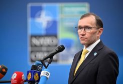 وزير الخارجية النرويجي إسبن بارث إيدي خلال اجتماع وزراء خارجية حلف شمال الأطلسي في السويد يوم 22 مايو آيار 2026. صورة من وكالة الأبناء السويدية حصلت عليها رويترز من طرف ثالث. يحظر استخدام الصورة للأغراض التحريرية أو التجارية في السويد. يحظر إعادة بيع الصورة أو الاحتفاظ بها في الأرشيف.