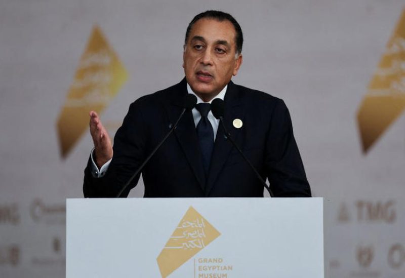 مصطفى مدبولى رئيس الوزراء المصرى خلال مؤتمر صحفي في الجيزة بمصر في الأول من نوفمبر تشرين الثاني 2025. تصوير: محمد عبد الغني - رويترز