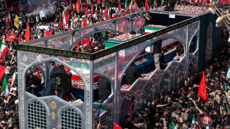 موكب جنازة المرشد الإيراني الراحل علي خامنئي