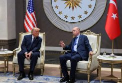 الرئيس الأمريكي دونالد ترامب والرئيس التركي رجب طيب أردوغان يعقدان اجتماعاً ثنائياً، قبل مشاركتهما في قمة حلف شمال الأطلسي (الناتو)، في مجمع بيستيبي الرئاسي في أنقرة، تركيا، في 7 يوليو 2026. رويترز