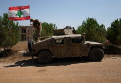 مركبة مدرعة للجيش اللبناني في قرية زوطر الغربية، جنوب لبنان، في 21 يوليو 2026. رويترز