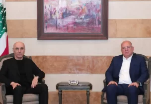 وزير الداخلية والبلديات أحمد الحجار ووزير العمل محمد حيدر