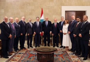 رئيس الجمهورية جوزاف عون أمام وفد ضم النائبين ميشال معوض وأشرف ريفي وشخصيات أخرى