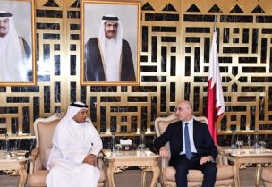 وزير الداخلية والبلديات أحمد الحجار يقدم واجب العزاء بوفاة الأمير الوالد الشيخ حمد بن خليفة آل ثاني