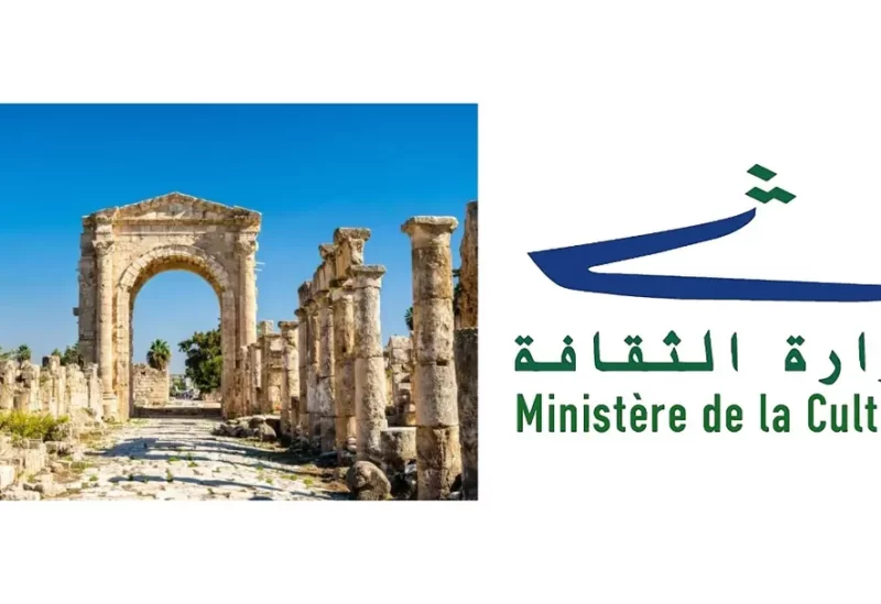 رحبت وزارة الثقافة بقرار لجنة التراث العالمي التابعة لمنظمة اليونسكو إدراج مدينة صور الأثرية على قائمة التراث العالمي المعرّض للخطر، معتبرة أن القرار يشكل خطوة مهمة لتعزيز الجهود الدولية الرامية إلى حماية أحد أبرز المواقع الأثرية في لبنان. وقال وزير الثقافة الدكتور غسان سلامة إن القرار يذكّر بأن حماية التراث الثقافي ليست مسؤولية دولة واحدة فقط، بل هي مسؤولية مشتركة، لأن المواقع التاريخية، ومنها مدينة صور، تمثل جزءاً من تاريخ الإنسانية بقدر ما تمثل جزءاً من تاريخ لبنان، ما يستوجب حمايتها بعيداً عن الحدود والنزاعات. وأوضحت الوزارة أن مدينة صور أُدرجت عام 2025 ضمن نظام الحماية المعززة بموجب البروتوكول الثاني لاتفاقية لاهاي لعام 1954 الخاصة بحماية الممتلكات الثقافية أثناء النزاعات المسلحة، اعترافاً بقيمتها الاستثنائية وضرورة توفير حماية إضافية لها في أوقات النزاعات. وأضافت أن مدينة صور، المدرجة على قائمة التراث العالمي منذ عام 1984، تُعد من أبرز المواقع الأثرية في حوض البحر الأبيض المتوسط، وأن قرار اللجنة يعكس إدراك المجتمع الدولي لحجم التحديات التي يواجهها الموقع بعد النزاع الأخير، كما يعزز الأطر الدولية المتاحة لحمايته وصونه وإعادة تأهيله. وأكدت الوزارة أن إدراج المدينة على قائمة التراث العالمي المعرّض للخطر سيسهم في حشد الخبرات الفنية الدولية وتأمين الدعم المالي اللازم لمساندة لبنان في حماية هذا الإرث الثقافي الاستثنائي. وفي ختام بيانها، توجهت وزارة الثقافة بالشكر إلى أعضاء لجنة التراث العالمي، ومركز التراث العالمي في اليونسكو، والمجلس الدولي للمعالم والمواقع (ICOMOS)، وجميع الخبراء والشركاء اللبنانيين والدوليين الذين أسهموا في تحقيق هذا القرار، مؤكدة التزامها بمواصلة التعاون مع اليونسكو وشركائها لتوثيق الأضرار، وتعزيز إجراءات الحماية، وإعداد برامج الحفظ والصون وإعادة التأهيل لضمان الحفاظ على مدينة صور الأثرية للأجيال المقبلة.