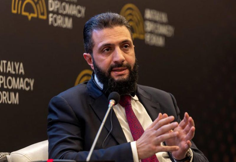 الرئيس السوري أحمد الشرع يتحدث خلال جلسة في منتدى أنطاليا للدبلوماسية بتركيا يوم 17 أبريل نيسان 2026. تصوير: أوميت بكطاش - رويترز