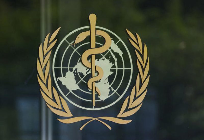 شعار منظمة الصحة العالمية في مقرها في جنيف يوم 29 أبريل نيسان 2026. تصوير: دينيس باليبوس - رويترز