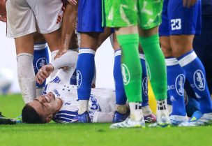 البرازيلي جابرييل بيك مهاجم كروزيرو يتألم بعد اصابته في مباراة إنترناسيونال بالدوري البرازيلي في بورتو أليجري بالبرازيل يوم 22 يوليو تموز 2026. تصوير: دييجو فارا - رويترز