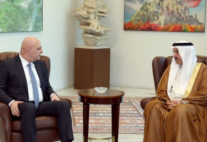 عون يستقبل صقر غباش في قصر بعبدا