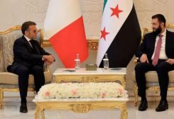 أحمد الشرع وإيمانويل ماكرون بقصر الشعب في دمشق