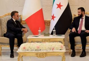 أحمد الشرع وإيمانويل ماكرون بقصر الشعب في دمشق