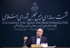 رئيس البرلمان الإيراني محمد باقر قاليباف يتحدث خلال مؤتمر صحفي في طهران يوم 27 نوفمبر تشرين الثاني 2024. صورة لوكالة أنباء غرب آسيا حصلت عليها رويترز من طرف ثالث