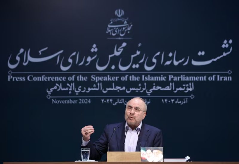 رئيس البرلمان الإيراني محمد باقر قاليباف يتحدث خلال مؤتمر صحفي في طهران يوم 27 نوفمبر تشرين الثاني 2024. صورة لوكالة أنباء غرب آسيا حصلت عليها رويترز من طرف ثالث