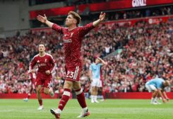 الإسباني فيكتور مونيوز لاعب ليفربول