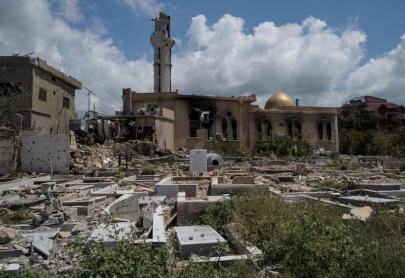 قرية المنصوري بعد تعرضها للقصف جراء غارة إسرائيلية بجنوب لبنان