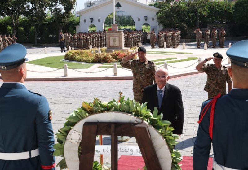 وزير الدفاع الوطني ميشال منسى خلال زيارته للكلية الحربية