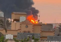 انفجار في مصفاة الزاوية. (العربية)