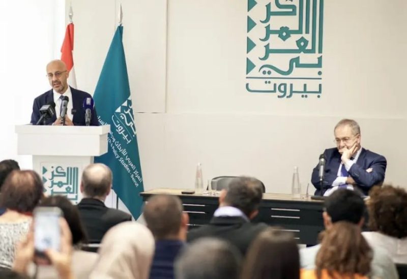 نائب رئيس الحكومة طارق متري خلال جلسة حوارية للمركز العربي للأبحاث ودراسة السياسات في بيروت