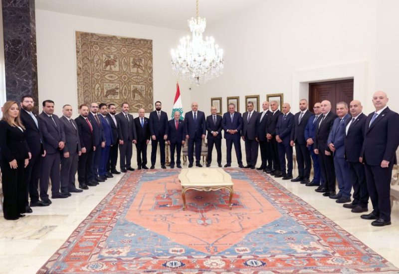 الرئيس جوزاف عون وفداً وزارياً سورياً في قصر بعبدا
