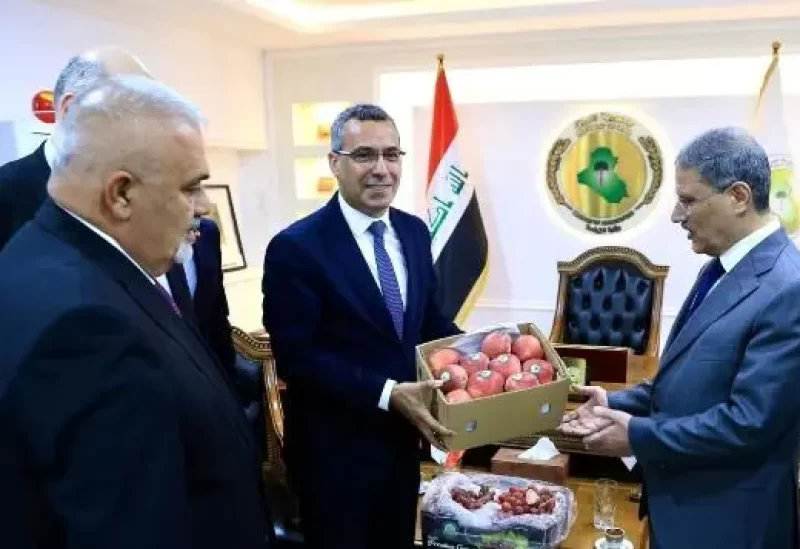 وزير الزراعة نزار هاني مع نظيره العراقي عبدالرحيم الشمري