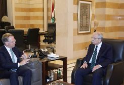 رئيس مجلس الوزراء الدكتور نواف سلام يستقبل السفير الفرنسي الجديد في لبنان باتريك دوريل