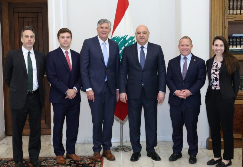 الرئيس جوزاف عون يستقبل عضوي الكونغرس الأميركي دارين لحود وجوش غوتهايمر وأعضاء الوفد المرافق