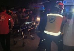 مقتل 7 أشخاص وإصابة 4 باستهداف مركبة بالرصاص من قبل مجهولين على جسر مصياف