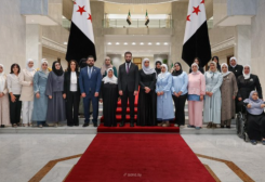 الرئيس السوري أحمد الشرع مع أهالي المفقودين
