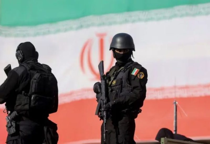من قوات الأمن الإيرانية في طهران